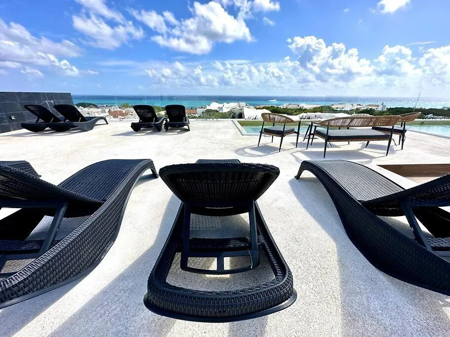 1Br Modern Apt With Rooftop Pool, Gym & Spa Playa del Carmen 0*,  Mexico