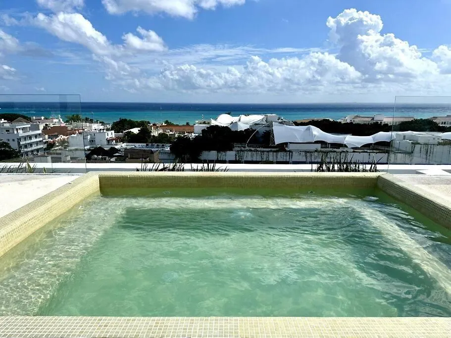 1Br Modern Apt With Rooftop Pool, Gym & Spa Playa del Carmen 0*,  Mexico